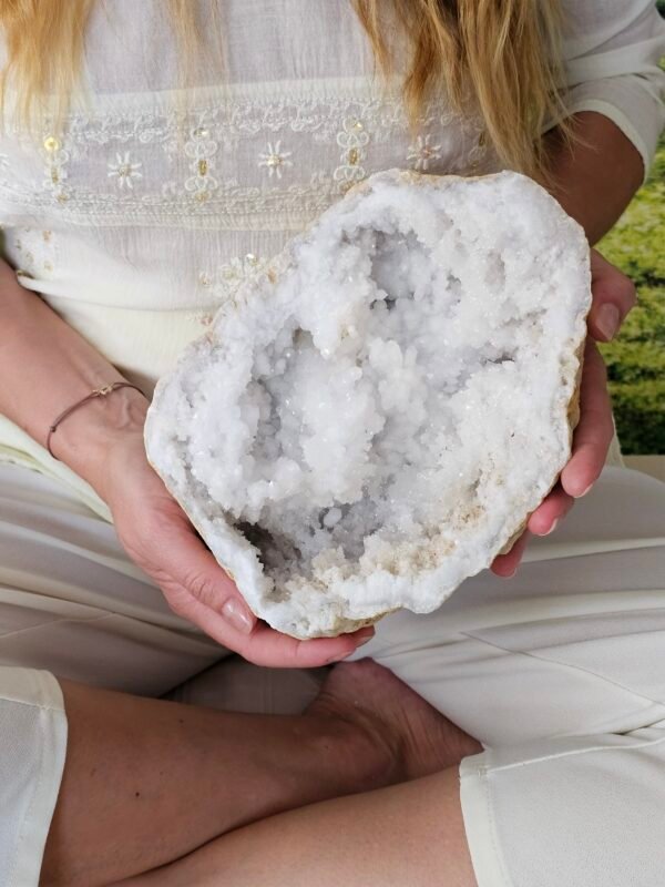 Geoda kamene strele – Moč jasnosti in stabilnosti (2800 g) - Image 2